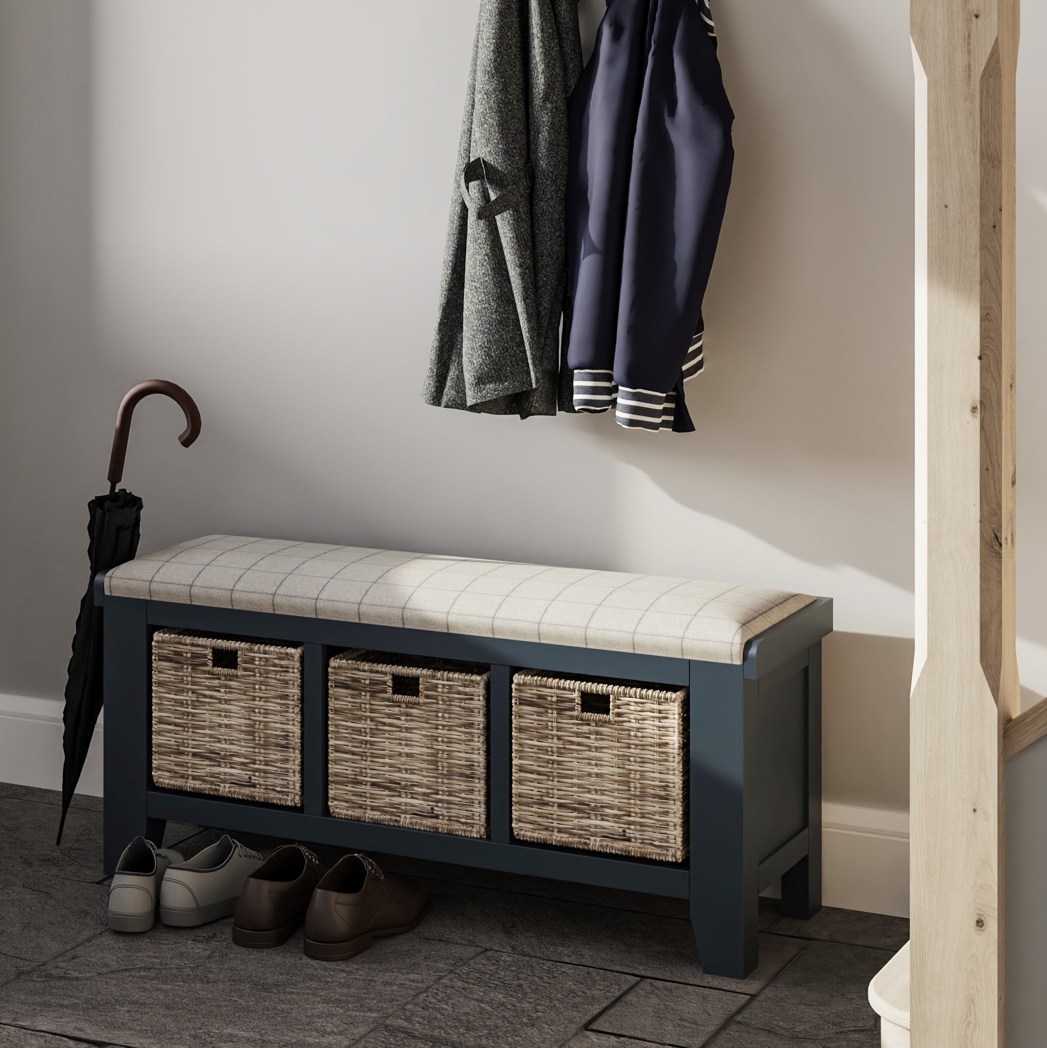 Banc d'entrée en bois et tissu finition bleu profond HOVE