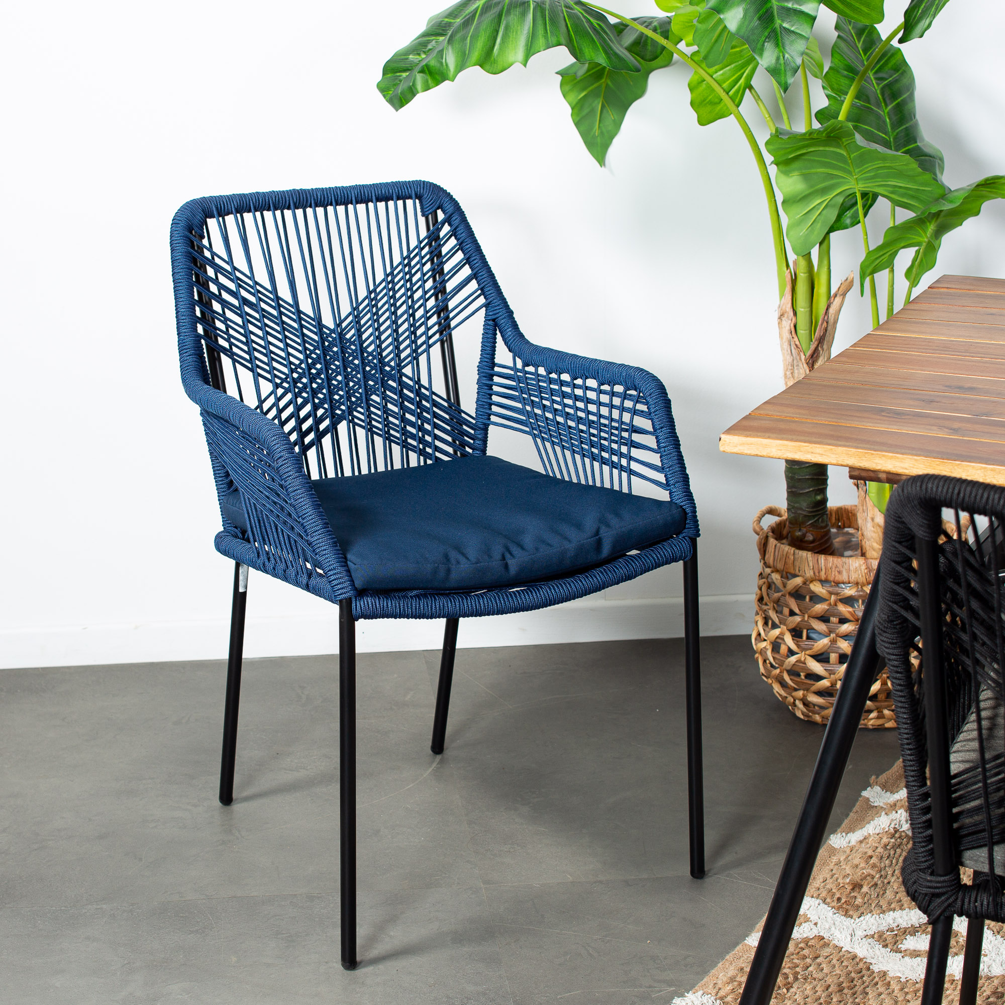 Chaise de jardin en corde tressée bleu marine GRENADE