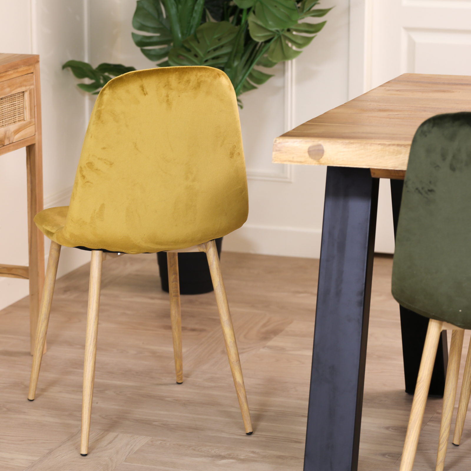 Chaise en velours jaune moutarde HAWAI (lot de 2)