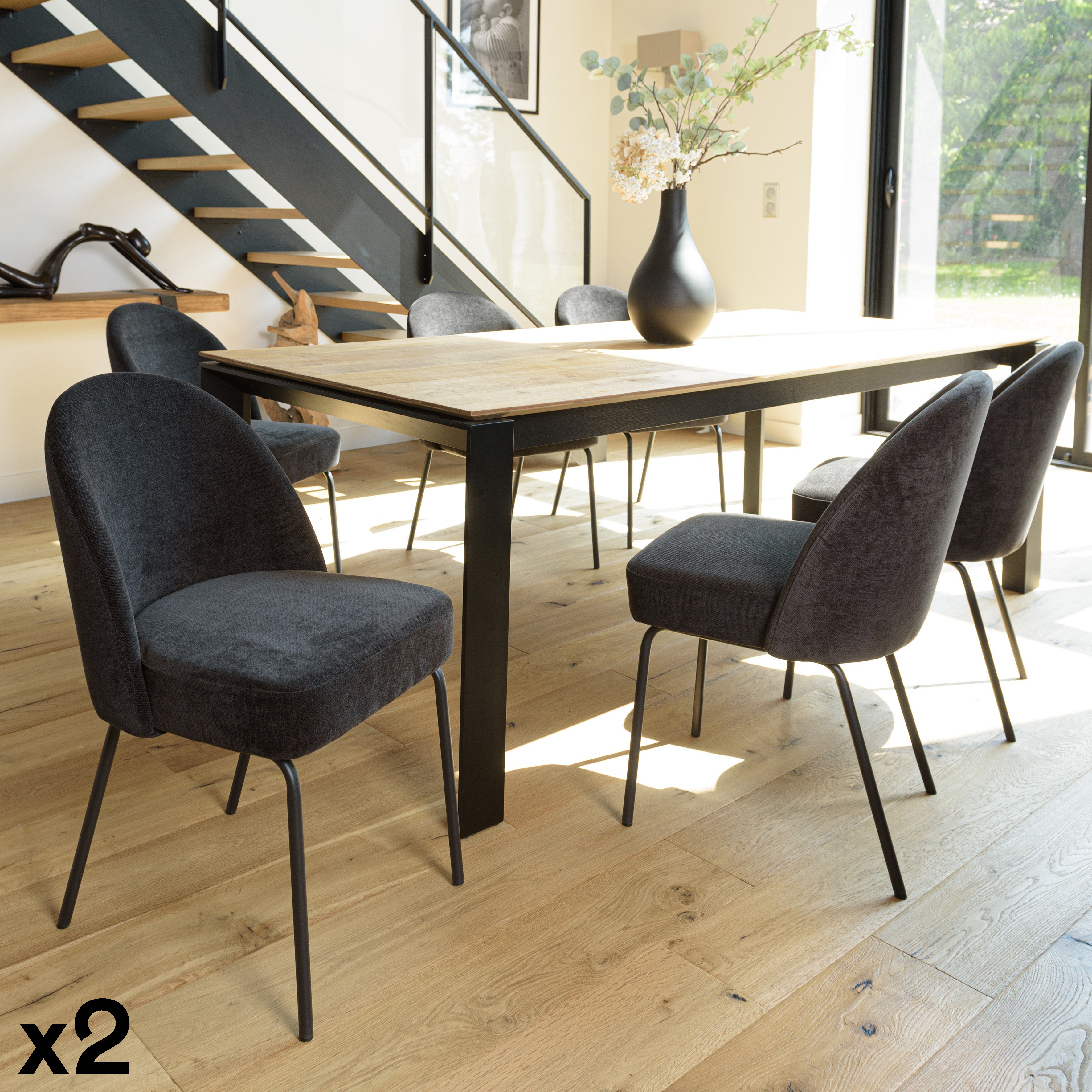 Chaise moderne tissu noir pieds métal (lot de 2) TIM