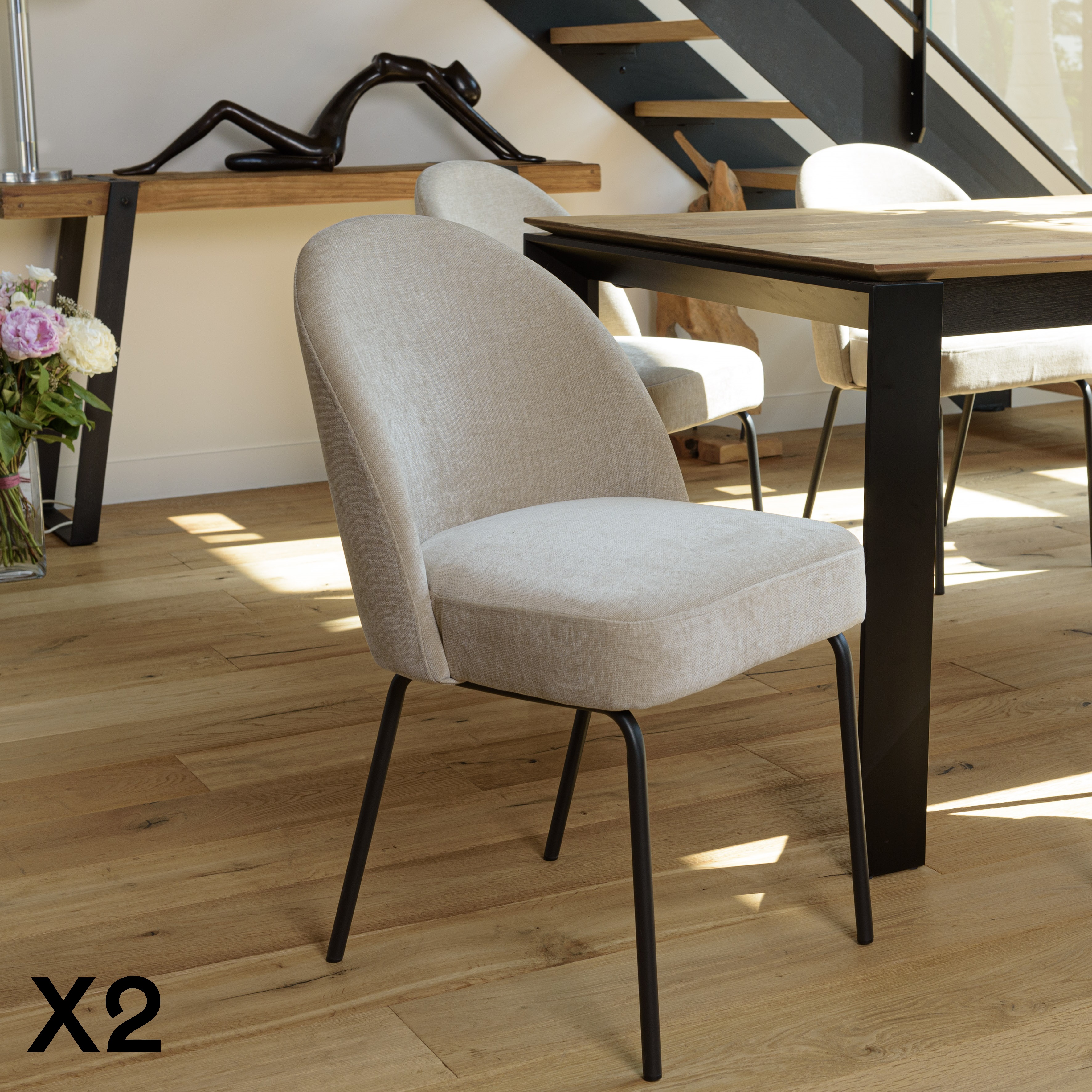 Chaise moderne tissu sable pieds métal noir (lot de 2) TIM
