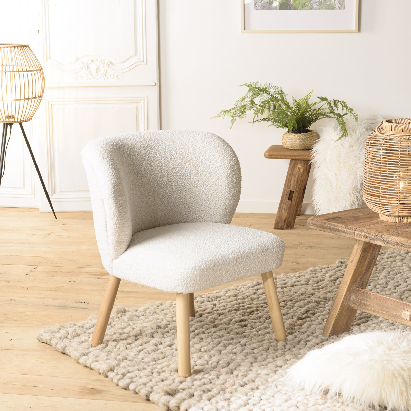 Fauteuil en tissu blanc à bouclette TIM