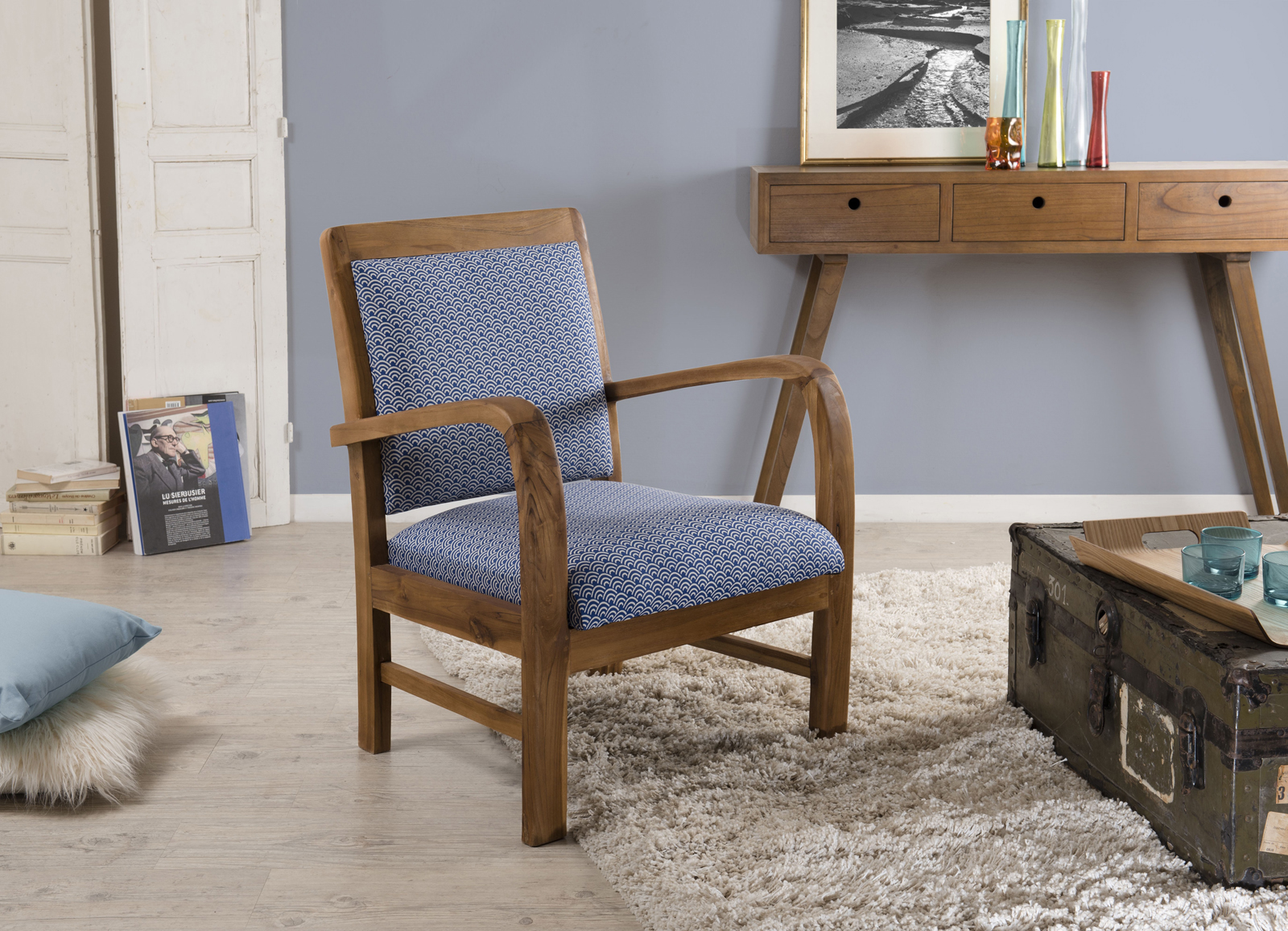 Fauteuil Teck assise tissu coton bleu motifs traditionnels vagues Seigaiha 61x63x81cm DIKA