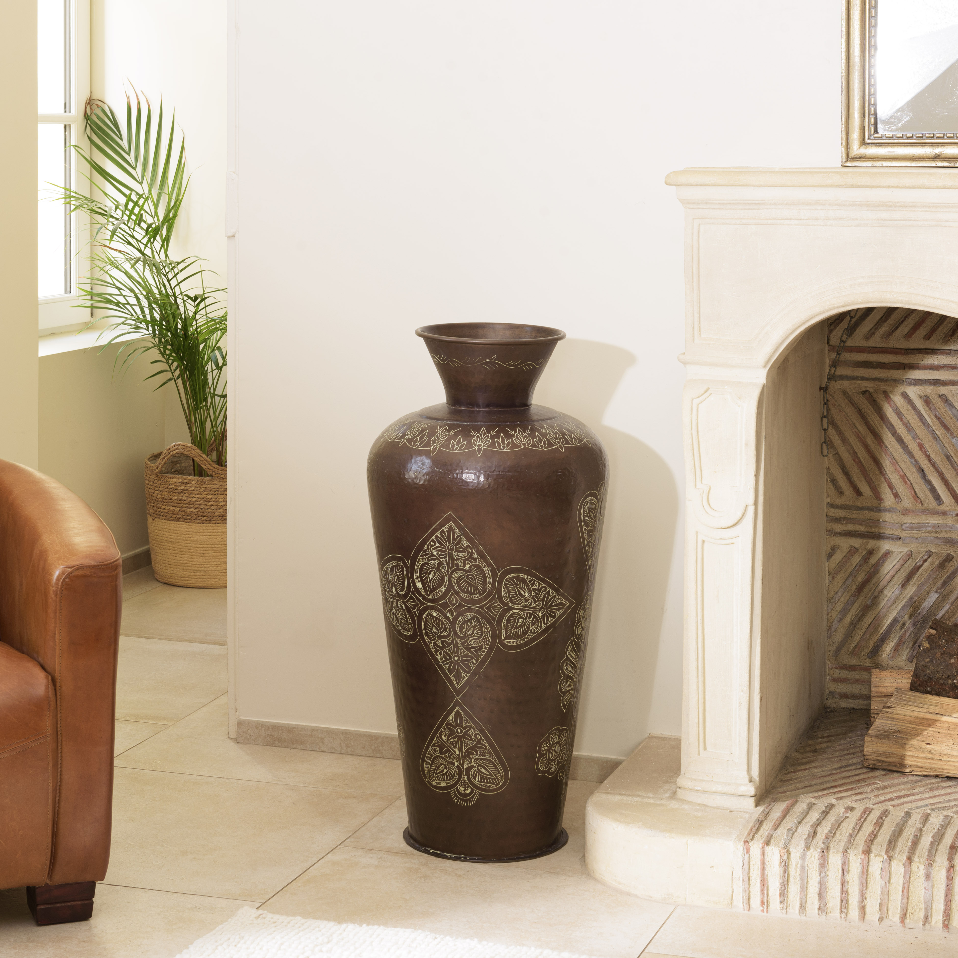 Grand vase oriental couleur cuivre foncé patiné motifs dorés H85,5 cm NADOR