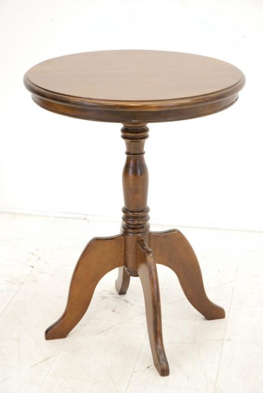 Guéridon galbé hévéa D65cm TRADITION