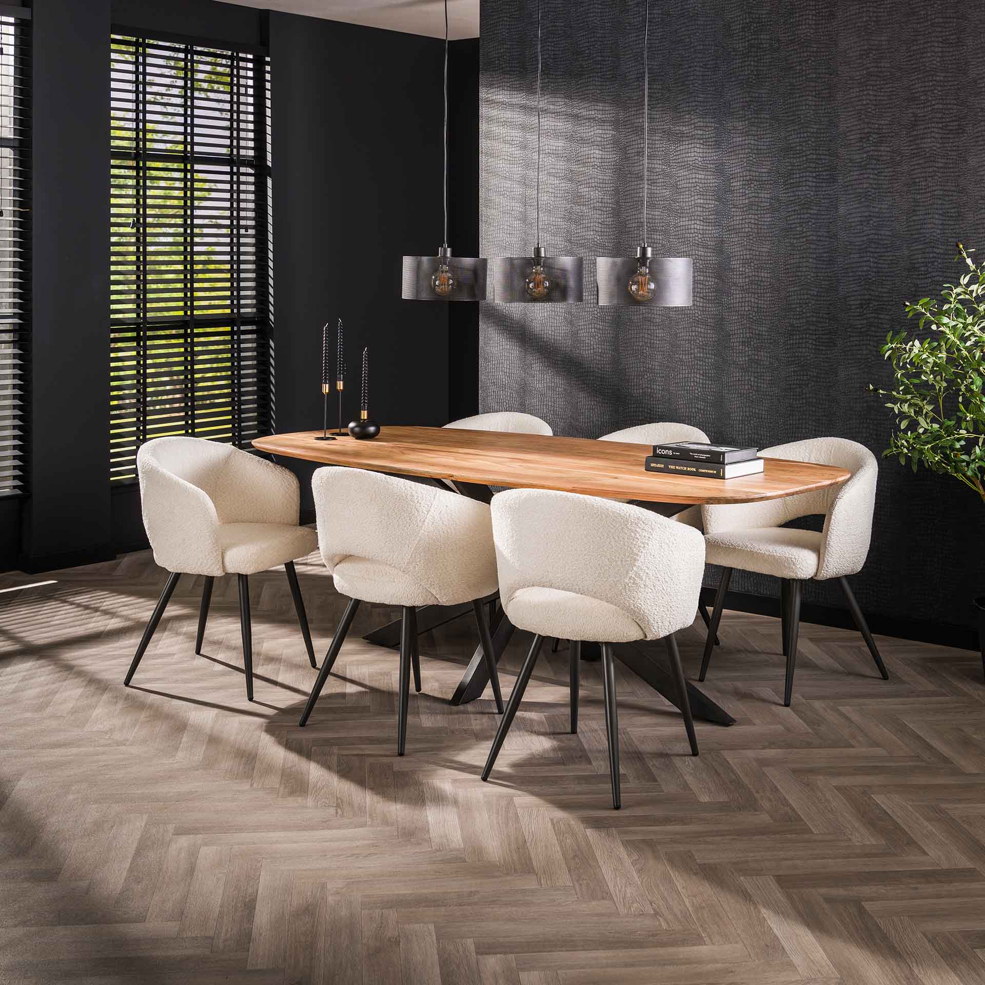 Table à manger en bois massif d'acacia avec bords arrondis 215 cm MELBOURNE