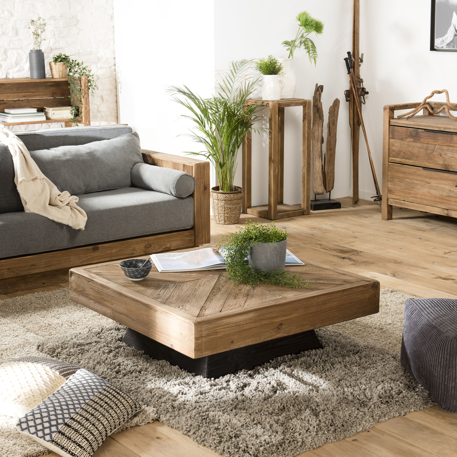 Table basse carrée en bois de pin recyclé DENVER