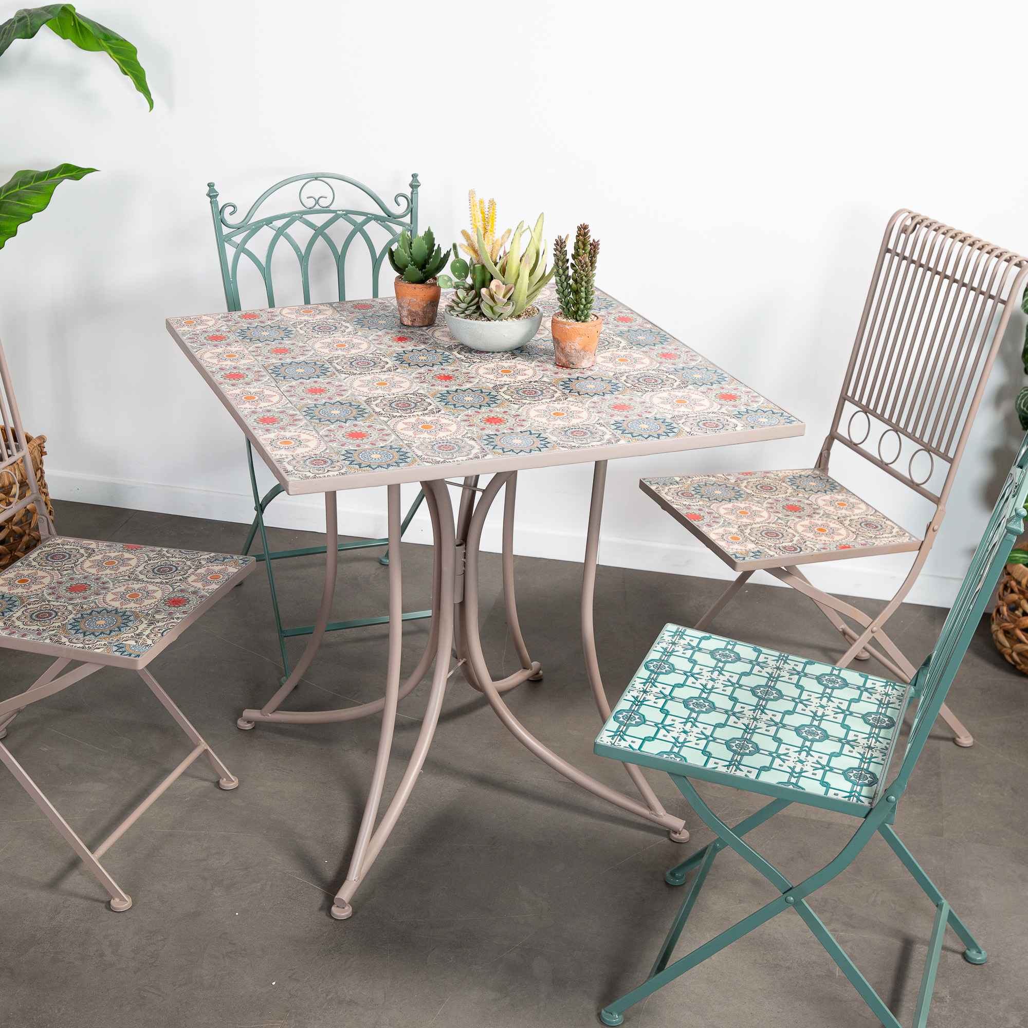 Table de jardin motif rosace 78 cm GRENADE