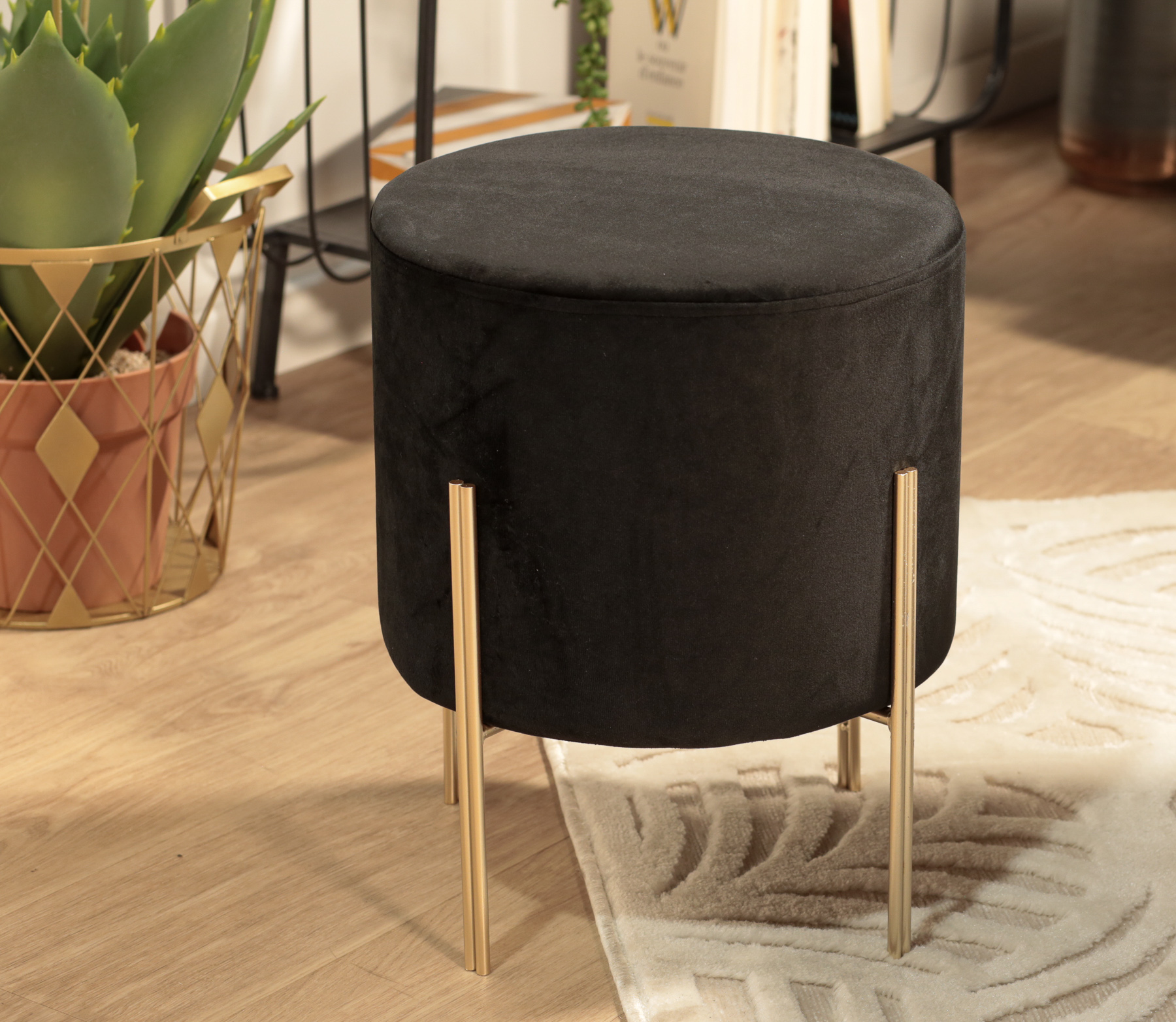 Tabouret contemporain velours noir
