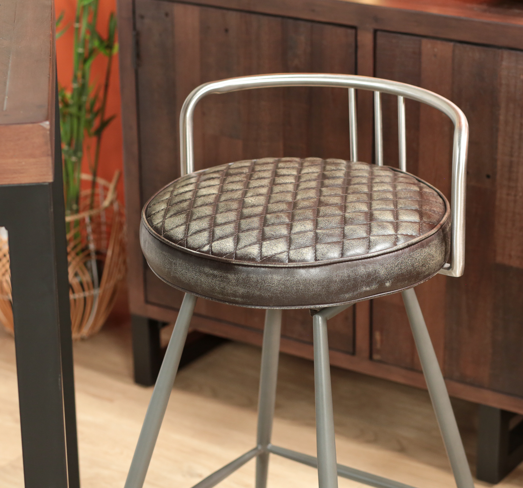 Tabouret de bar industriel brun BRISBANE